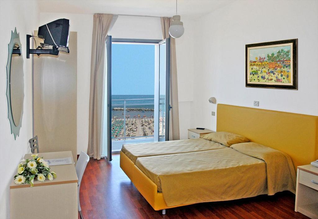 Hotel Majestic Pesaro Kamer foto
